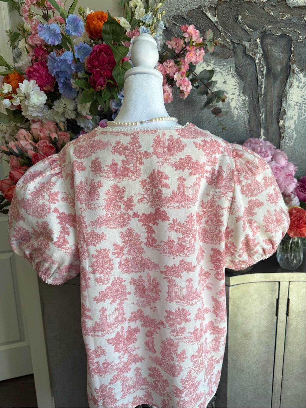 CeCe Cream and Pink Toile Puff Sleeve Top - Picture 6 of 8
